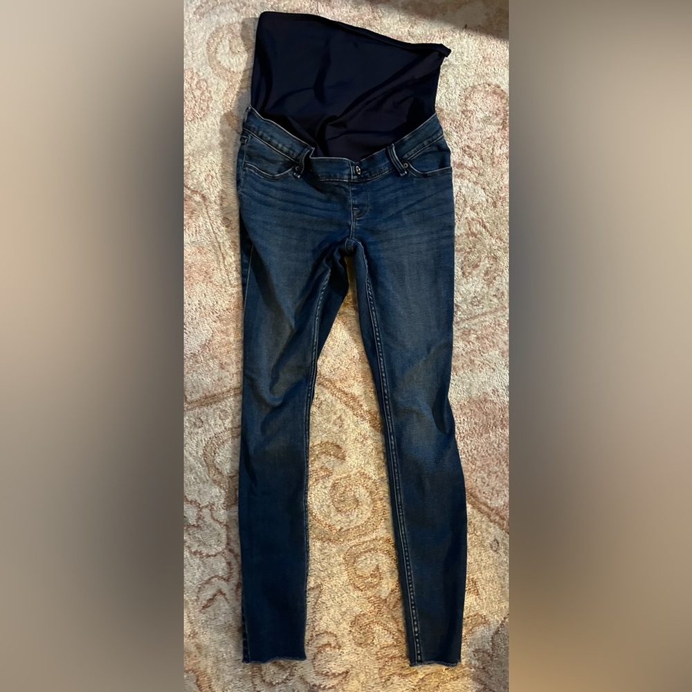 TikTok viral Abercrombie  maternity jeans! Excellent condition.